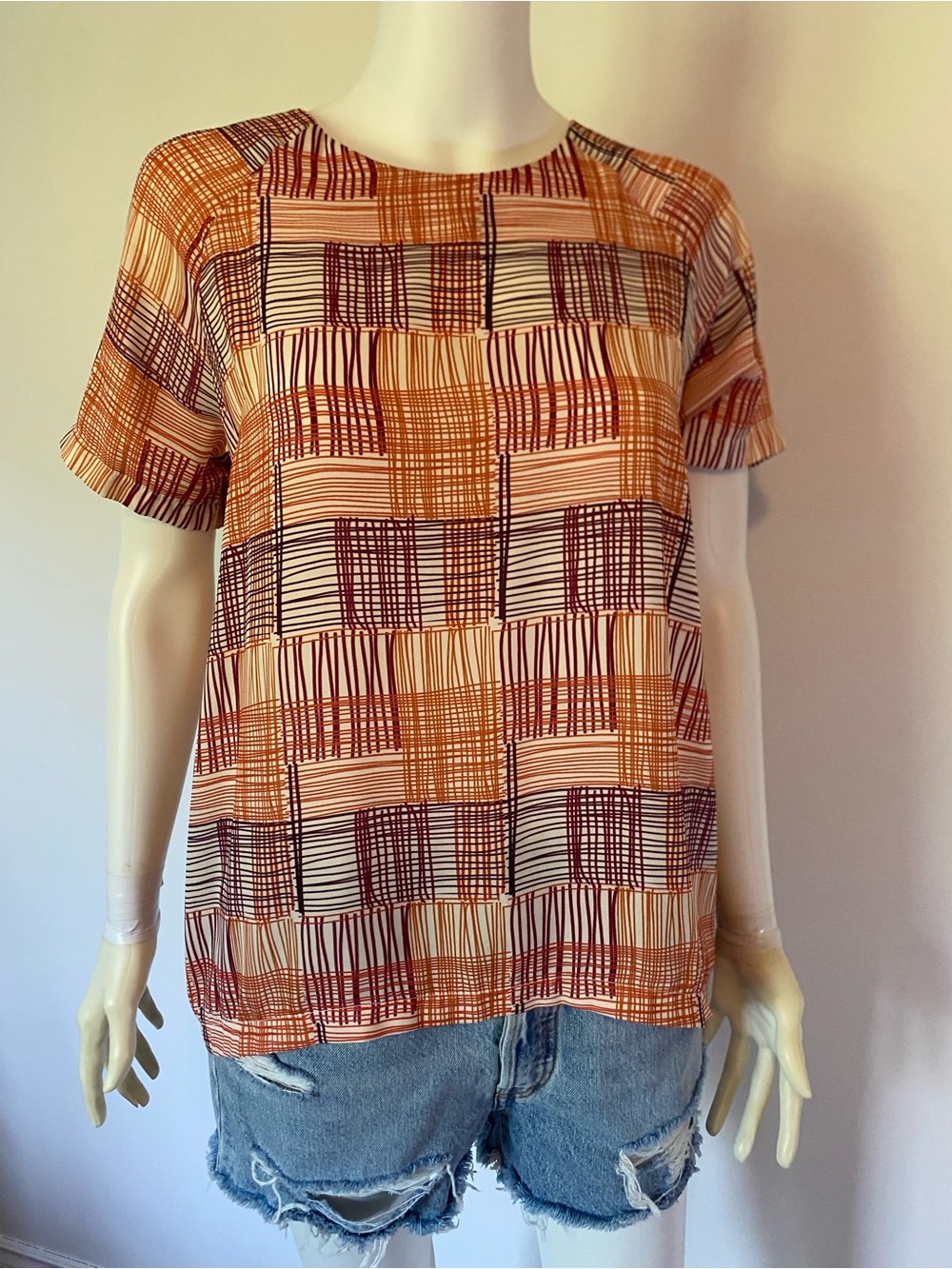Women’s Short Sleeve Abstract Grid Top — Orange & Cream